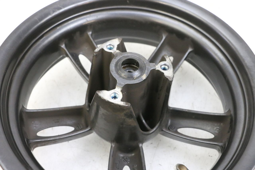 photo de FRONT WHEEL YAMAHA NEOS NEO'S 4T 50 (2008 - 2016) - Distinctive features