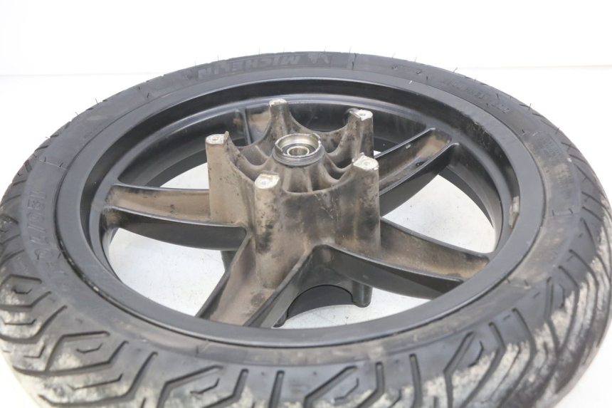 photo de FRONT WHEEL RIM GILERA NEXUS 125 (2009 - 2013) - Technical close-up