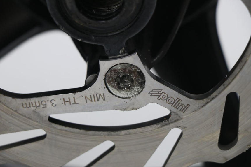 photo de FRONT RIM MBK NITRO 50 (2004 - 2008) - Technical close-up