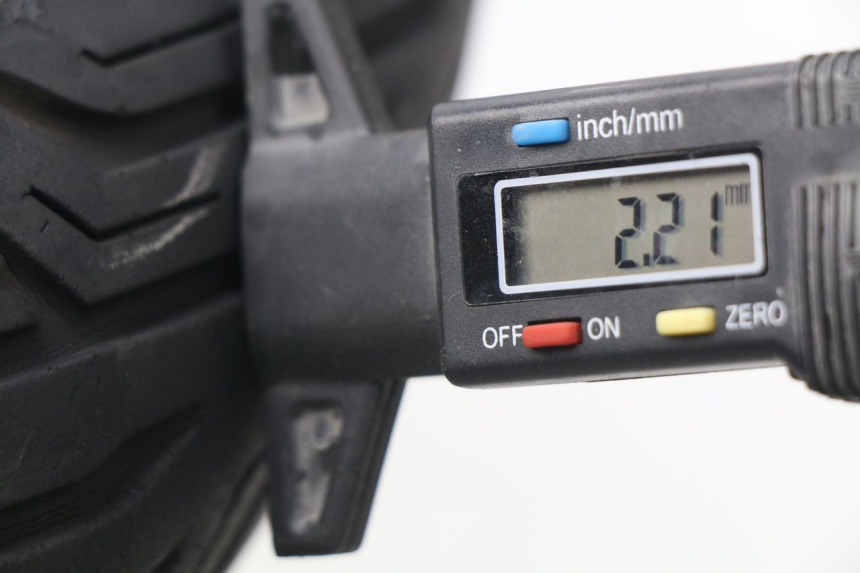 photo de FRONT WHEEL RIM HONDA PCX (JF47) 125 (2012 - 2013) - Zoom on usage condition