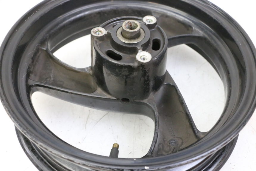 photo de FRONT WHEEL RIM PEUGEOT ELYSTAR 50 (2002 - 2014) - Additional view of the item