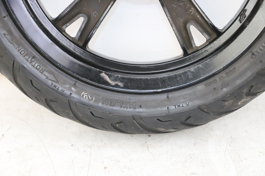 photo de FRONT WHEEL RIM PEUGEOT KISBEE 2T 50 (2010 - 2017) - Distinctive features