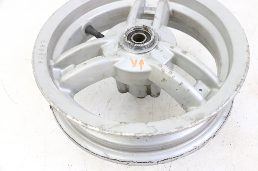 photo de FRONT WHEEL RIM PEUGEOT LUDIX 50 (2005 - 2007) - Distinctive features