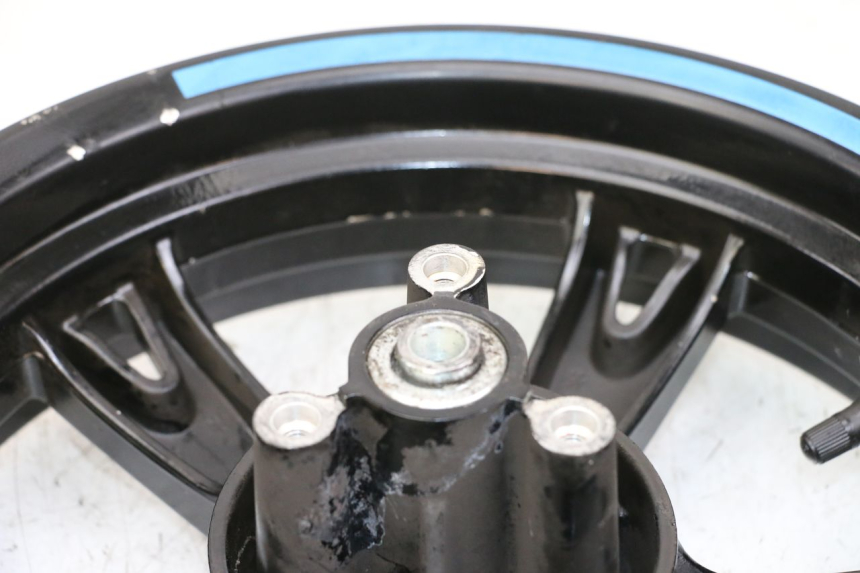 photo de FRONT RIM PEUGEOT STREETZONE 4T 50 (2018 - 2023) - High-resolution close-up