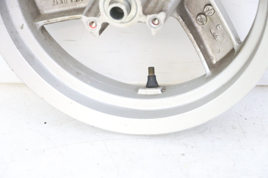 photo de FRONT RIM PEUGEOT VIVACITY 125 (2010 - 2017) - Zoom on usage condition