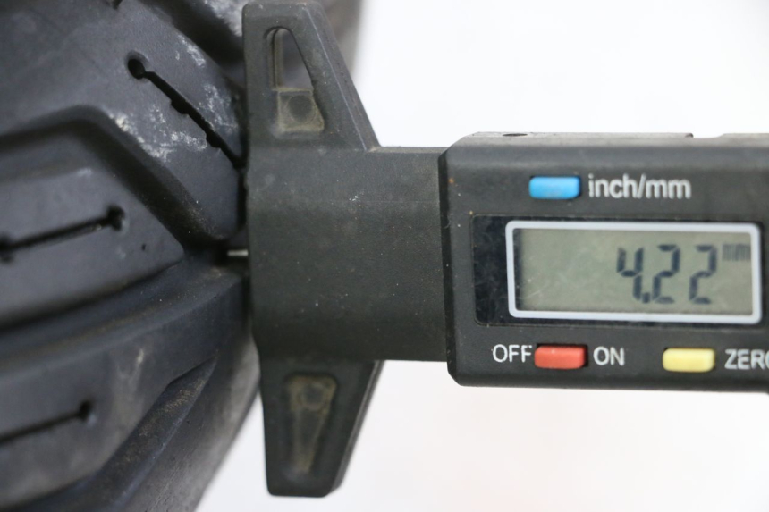 photo de FRONT RIM PIAGGIO BEVERLY 125 (1998 - 2005) - Alternative perspective