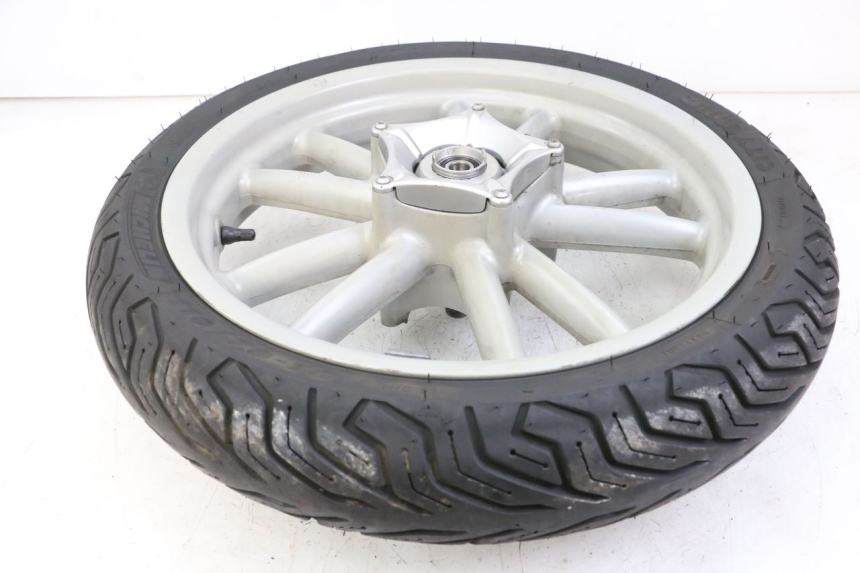 photo de FRONT RIM PIAGGIO BEVERLY 125 (1998 - 2005) - Fixing points details