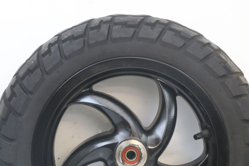 photo de FRONT WHEEL RIM PIAGGIO NEW TYPHOON 50 (2010 - 2017) - Zoom on usage condition