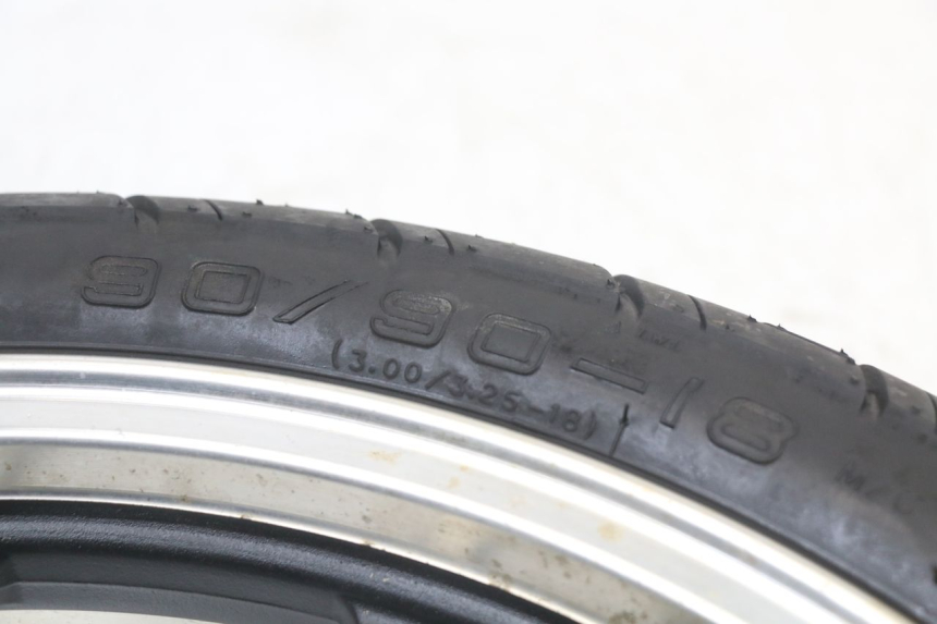 photo de FRONT RIM REGAL RAPTOR RAXTER 2 125 (2007 - 2015) - High-resolution close-up