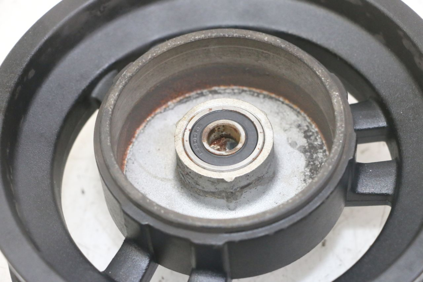 photo de FRONT RIM PUNK ELECTRIC RIDER 1 - Fixing points details