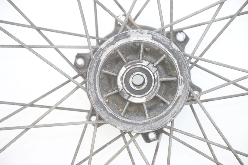 photo de FRONT WHEEL RIM GILERA RK 50 (1996 - 1999) - High-resolution close-up