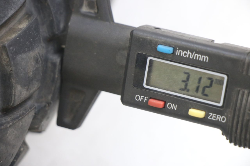 photo de FRONT WHEEL RIM GILERA RK 50 (1996 - 1999) - Zoom on usage condition