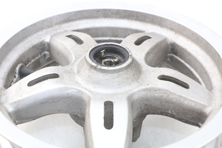 photo de FRONT RIM DAELIM S2 FI 125 (2008 - 2017) - Component detail