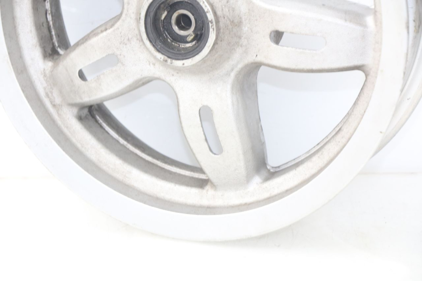 photo de FRONT RIM DAELIM S2 FI 125 (2008 - 2017) - Fixing points details