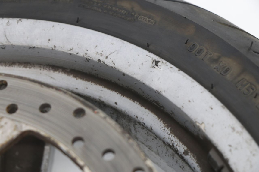 photo de FRONT WHEEL PEUGEOT SATELIS 125 (2010 - 2012) - Zoom on usage condition