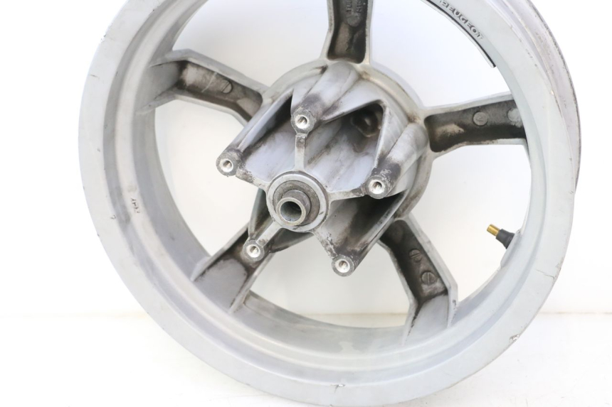 photo de FRONT WHEEL PEUGEOT SATELIS 125 (2006 - 2009) - Fixing points details