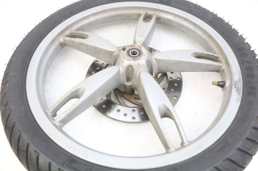 photo de FRONT WHEEL APRILIA SCARABEO 100 (2003 - 2012) - Alternative perspective
