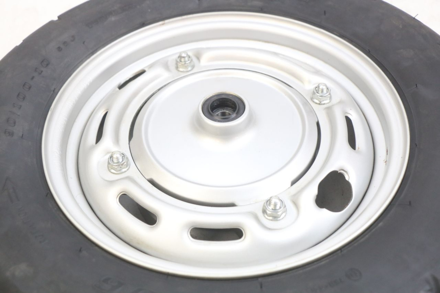 photo de FRONT WHEEL HONDA SCV LEAD 100 (2003 - 2007) - Surface and material condition