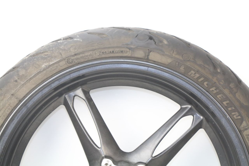 photo de FRONT RIM TRIUMPH SPEED TRIPLE 1050 (2005 - 2007) - Additional view of the item