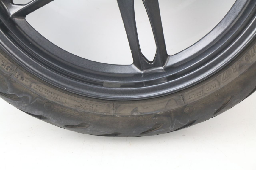 photo de FRONT RIM TRIUMPH SPEED TRIPLE 1050 (2005 - 2007) - Supplementary product photo