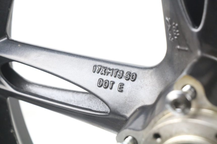 photo de FRONT RIM TRIUMPH SPEED TRIPLE 1050 (2005 - 2007) - Alternative perspective