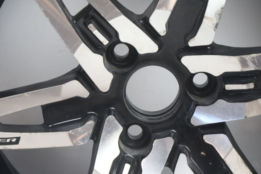 photo de FRONT RIM CAN-AM SPYDER RS 1000 (2008 - 2012) - Alternative perspective