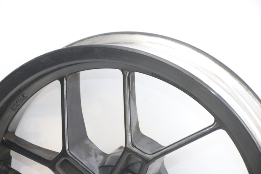 photo de FRONT WHEEL RIM APRILIA SR 2T 50 (2012 - 2017) - Alternative perspective