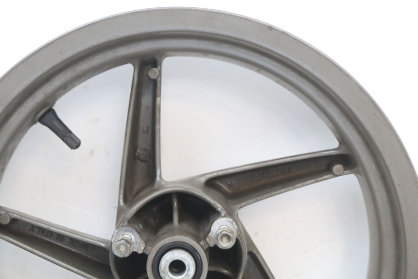 photo de FRONT RIM APRILIA SR CARB LC 2T 50 (2004 - 2012) - Surface and material condition