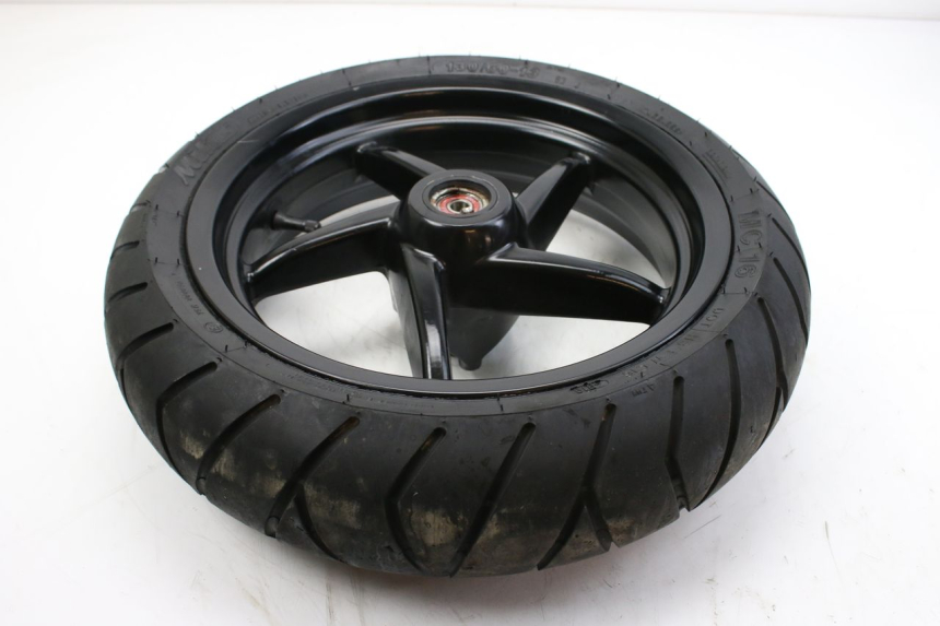 photo de FRONT WHEEL RIM APRILIA SR R 2T LC 50 (2018 - 2021) - Technical close-up