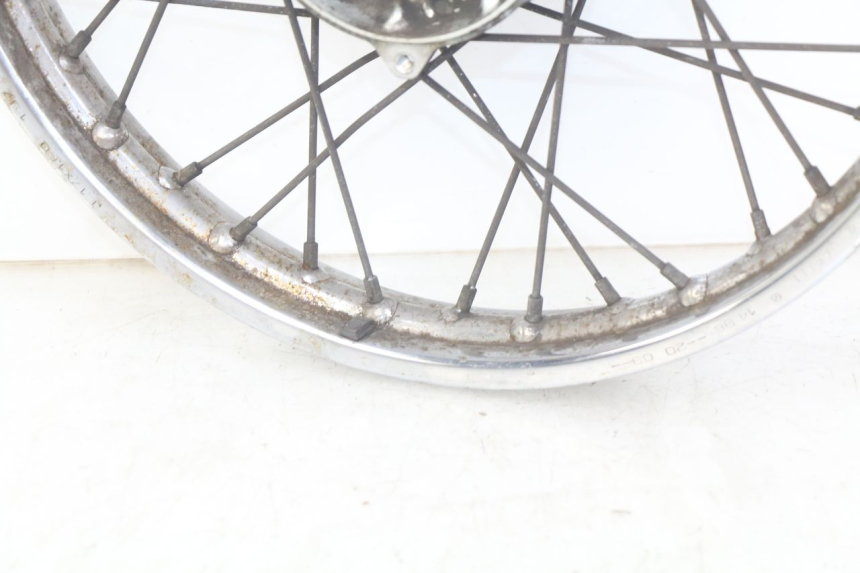 photo de FRONT WHEEL RIM YAMAHA SR 125 (1982 - 2003) - Distinctive features