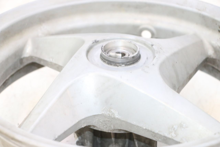 photo de FRONT WHEEL MBK STUNT NAKED 50 (2004 - 2018) - High-resolution close-up