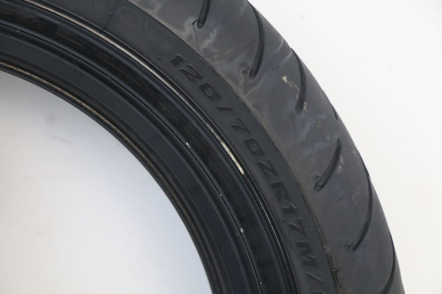 photo de FRONT RIM SUZUKI GS F 500 (2004 - 2007) - High-resolution close-up