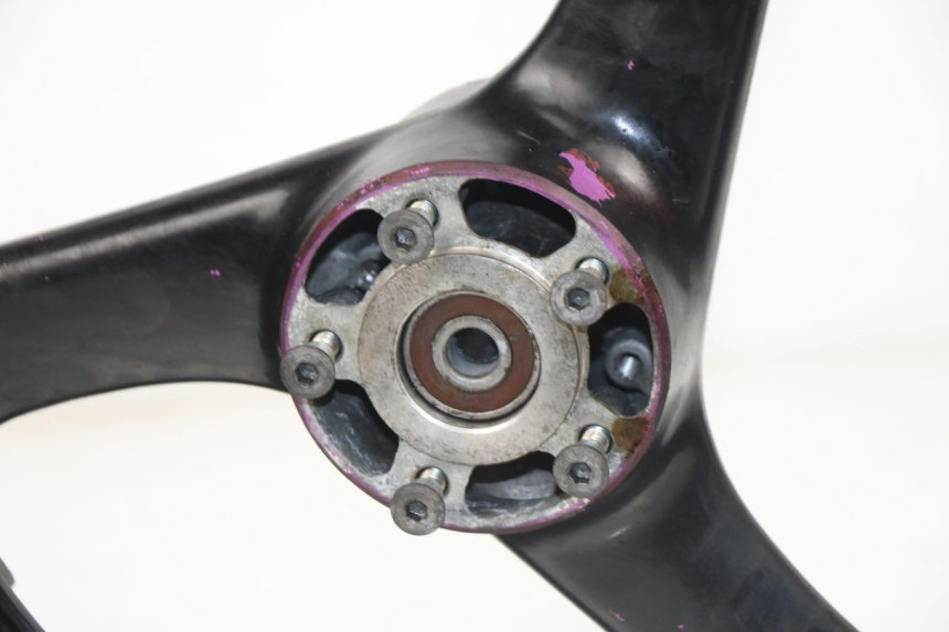 photo de FRONT RIM SUZUKI GS GSE 500 (2001 - 2003) - Surface and material condition