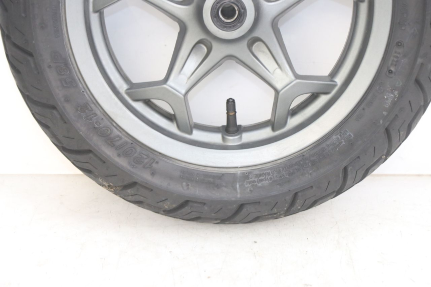 photo de FRONT WHEEL RIM APRILIA SXR 50 (2021 - 2023) - Distinctive features