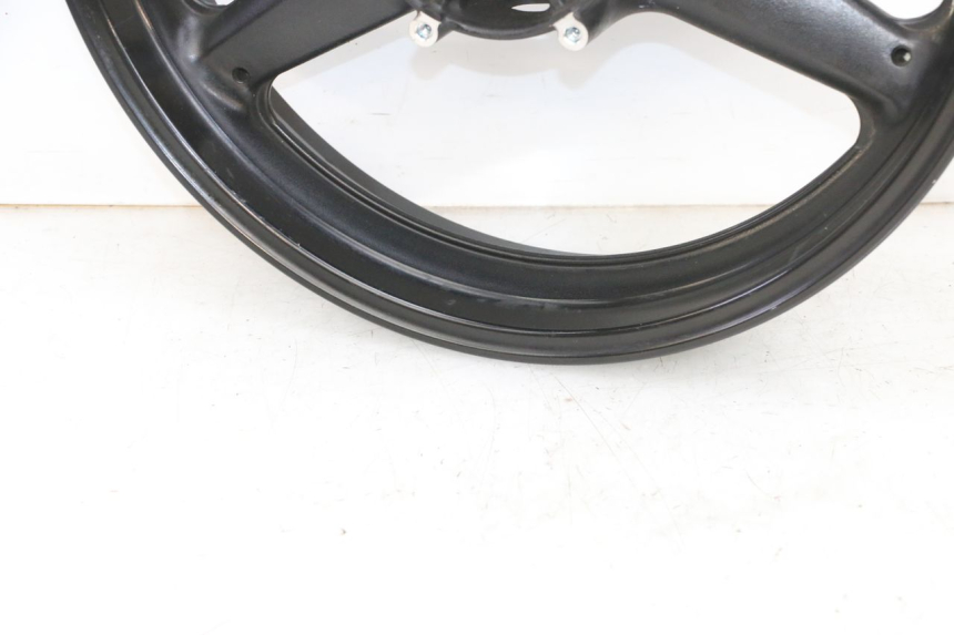 photo de FRONT WHEEL RIM YAMAHA TDM ABS 900 (2002 - 2014) - Distinctive features