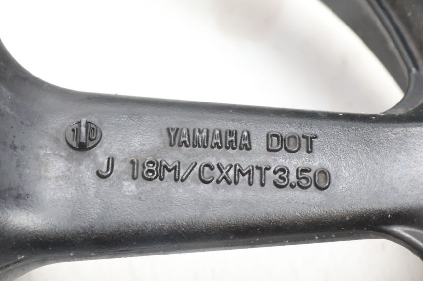 photo de FRONT RIM YAMAHA TDM ABS 900 (2002 - 2014) - Additional view of the item