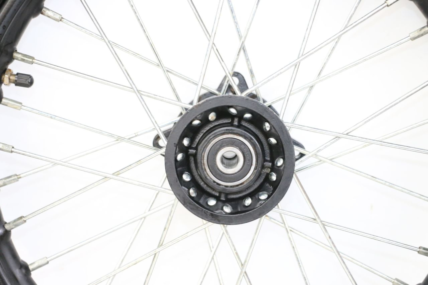 photo de FRONT RIM NITRO MOTORS THUNDER 125 - Fixing points details