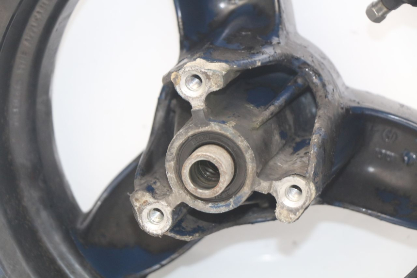 photo de FRONT WHEEL RIM PEUGEOT TKR TREKKER FURIOUS 50 (2005 - 2014) - Surface and material condition