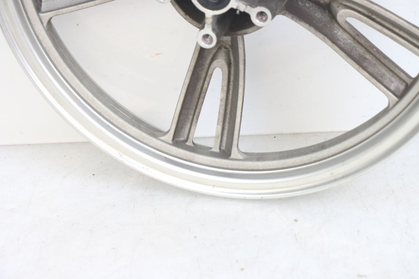 photo de FRONT WHEEL PEUGEOT TWEET 4T 50 (2014 - 2019) - Fixing points details