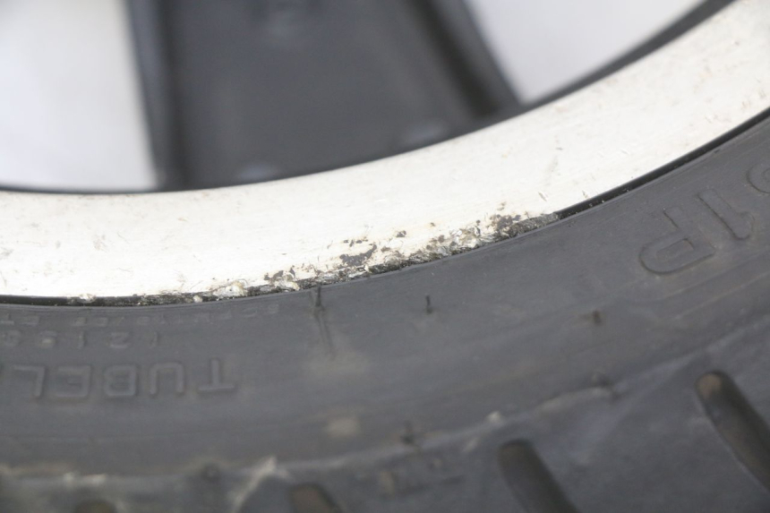 photo de FRONT WHEEL RIM PIAGGIO VESPA GTS SUPER IE 125 (2009 - 2016) - Alternative perspective