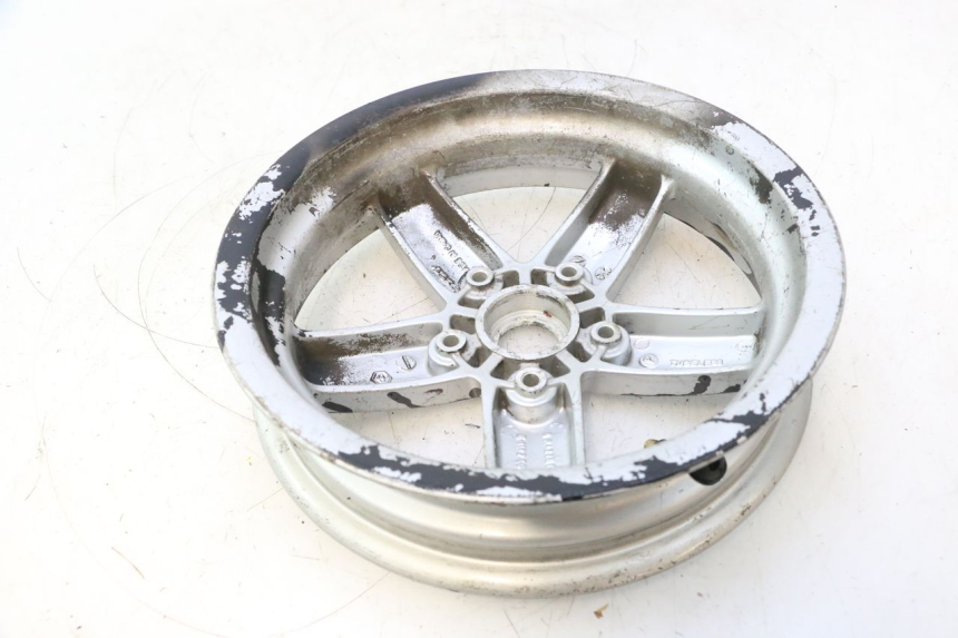 photo de FRONT WHEEL RIM PIAGGIO VESPA LX 2T 50 (2005 - 2013) - Technical close-up