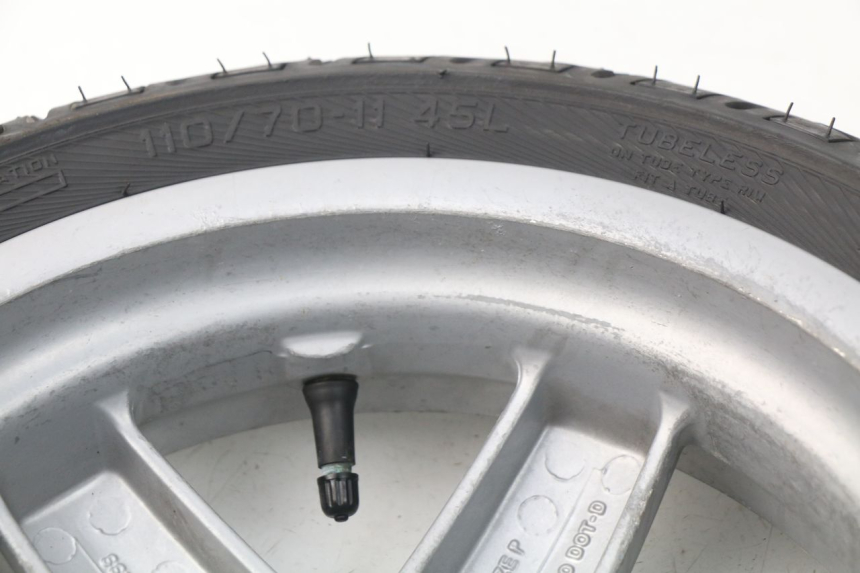 photo de FRONT RIM PIAGGIO VESPA LX IE 125 (2010 - 2012) - Distinctive features