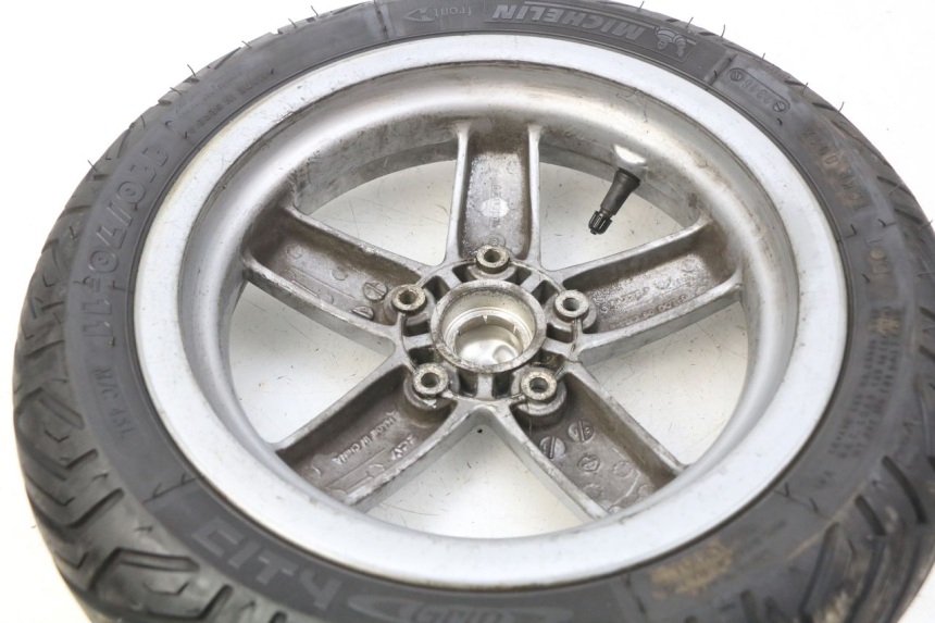 photo de FRONT WHEEL RIM PIAGGIO VESPA LX 125 (2005 - 2010) - Zoom on usage condition