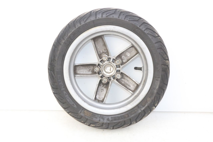 photo de FRONT WHEEL RIM PIAGGIO VESPA LX 125 (2005 - 2010) - Fixing points details