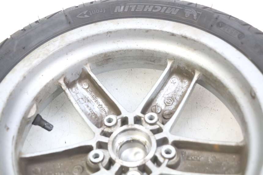 photo de FRONT WHEEL RIM PIAGGIO VESPA LXV 125 (2006 - 2009) - High-resolution close-up