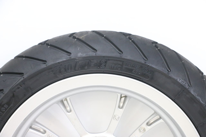 photo de FRONT RIM PIAGGIO VESPA PRIMAVERA 4T 50 (2021 - 2024) - Additional view of the item