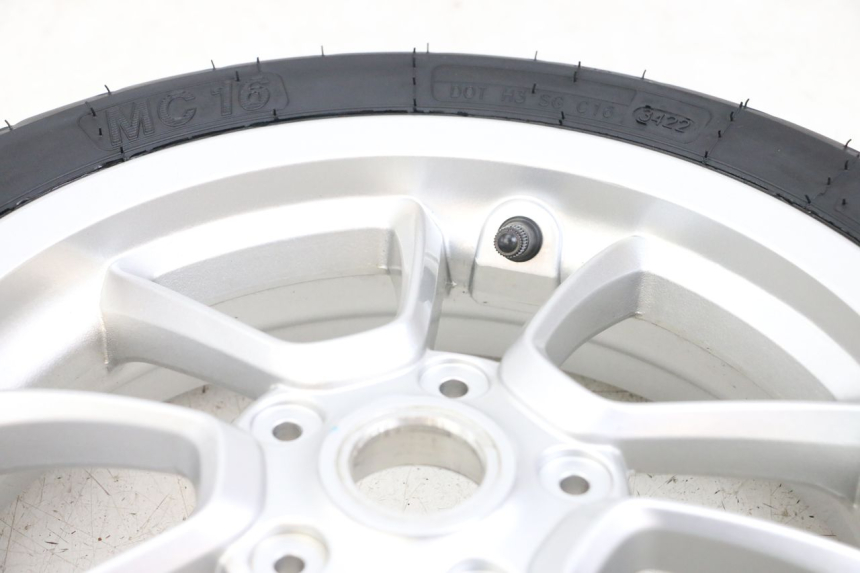 photo de FRONT RIM PIAGGIO VESPA PRIMAVERA 4T 50 (2021 - 2024) - Fixing points details