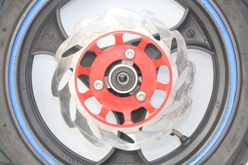 photo de FRONT WHEEL RIM EUROCKA VIRTUALITY GT 4T 50 (2011 - 2017) - High-resolution close-up