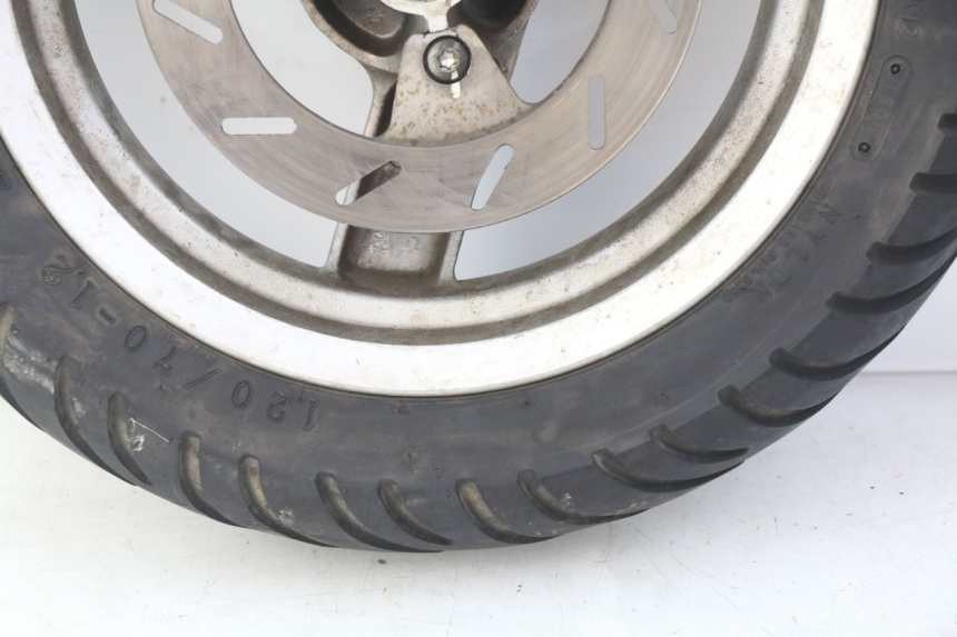 photo de FRONT WHEEL RIM PEUGEOT VIVACITY NEW 2T 50 (2008 - 2017) - Distinctive features