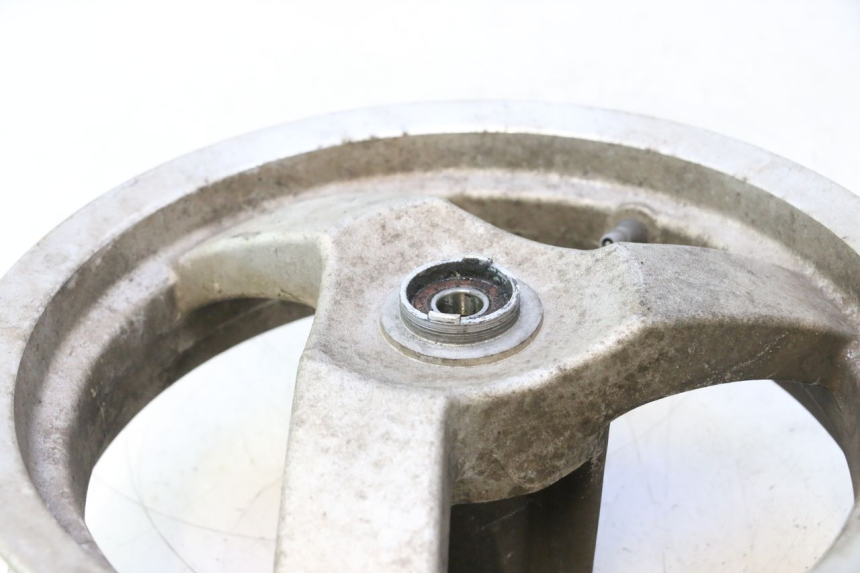photo de FRONT WHEEL RIM PEUGEOT VIVACITY NEW 2T 50 (2008 - 2017) - Component detail
